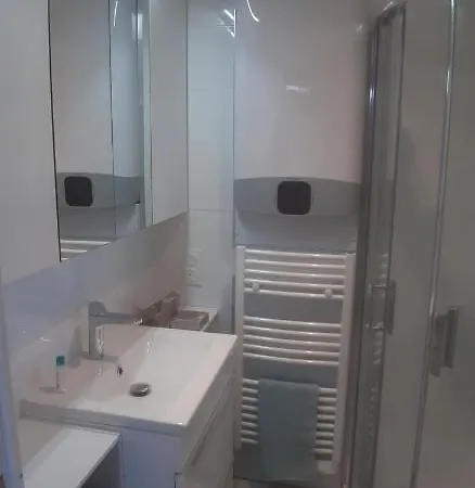 Cecilia Aix-les-Bains