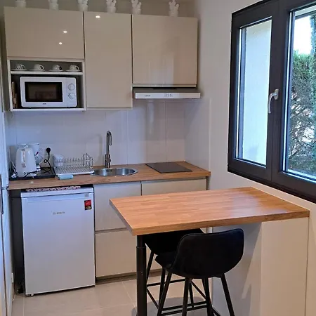 Cecilia * Εξ Λε Μπαν